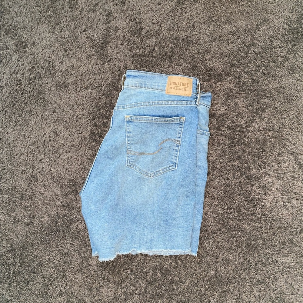 Levi Strauss dad shorts